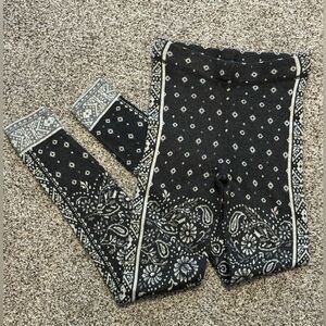 American Eagle Cozy Paisley Knit Leggings